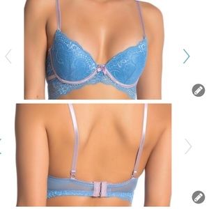 Secret Lace underwire bra blue lace w/Violet 34D NWT Price is Firm